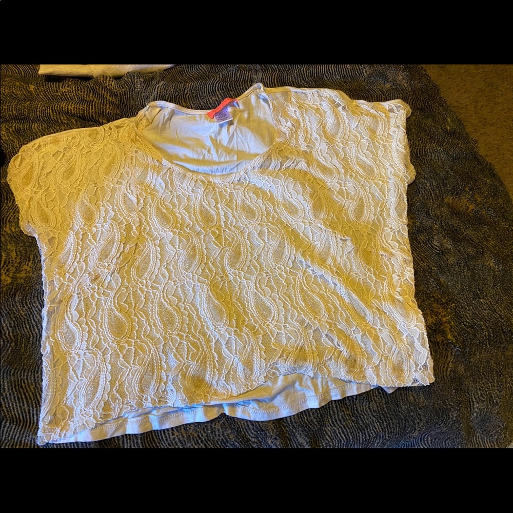 🌟3 for 15$🌟Lace top NWOT
